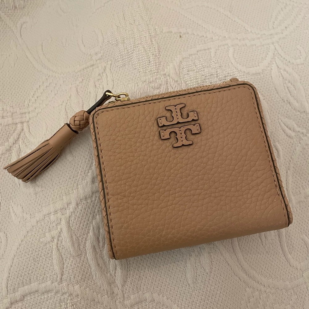 Tory Burch wallet